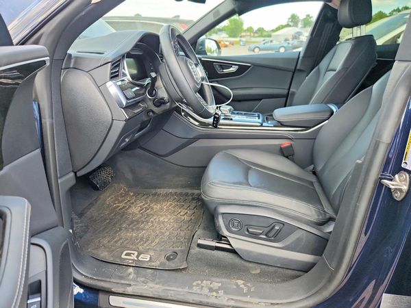 2025 AUDI Q8