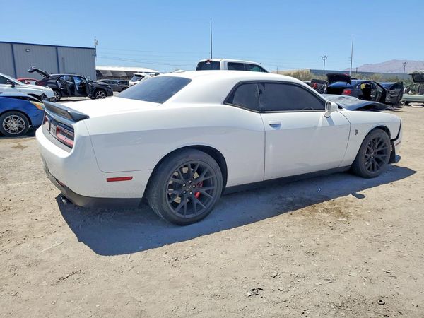 2016 DODGE CHALLENGER SRT HELLCAT