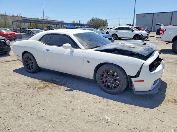 2016 DODGE CHALLENGER SRT HELLCAT
