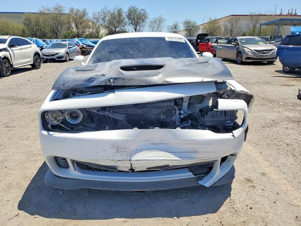 2016 DODGE CHALLENGER SRT HELLCAT