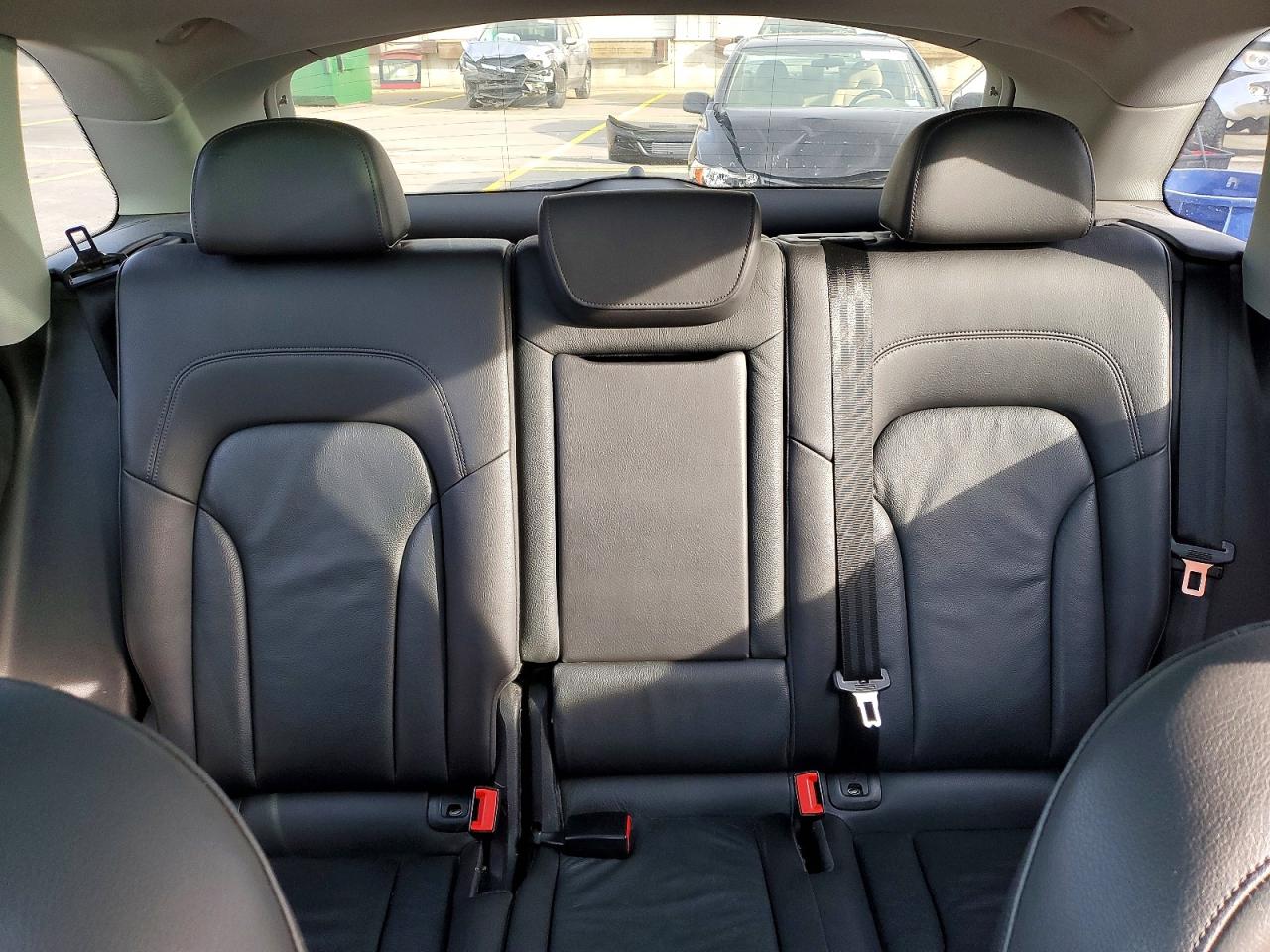 2015 AUDI Q5