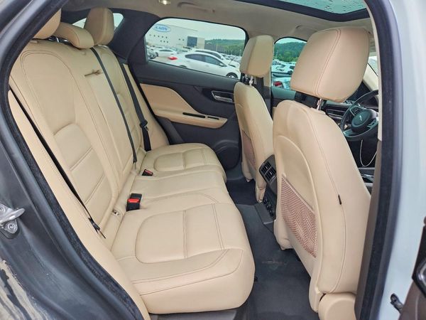 2020 JAGUAR F-PACE Prestige