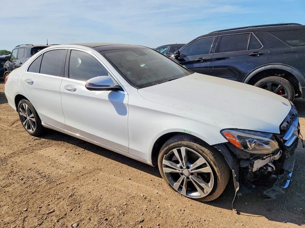 2016 MERCEDES-BENZ C C300