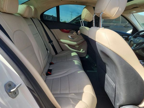 2016 MERCEDES-BENZ C C300