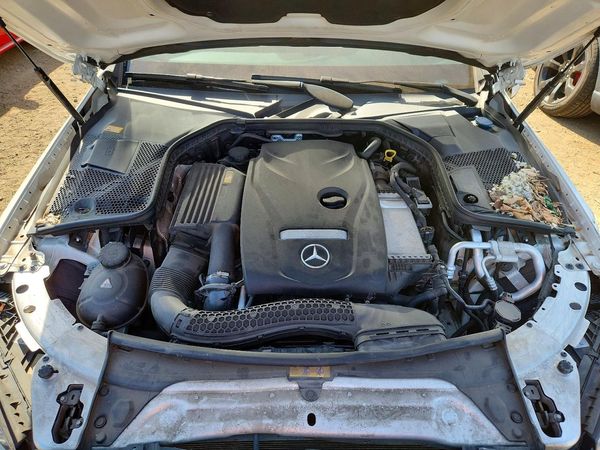 2016 MERCEDES-BENZ C C300