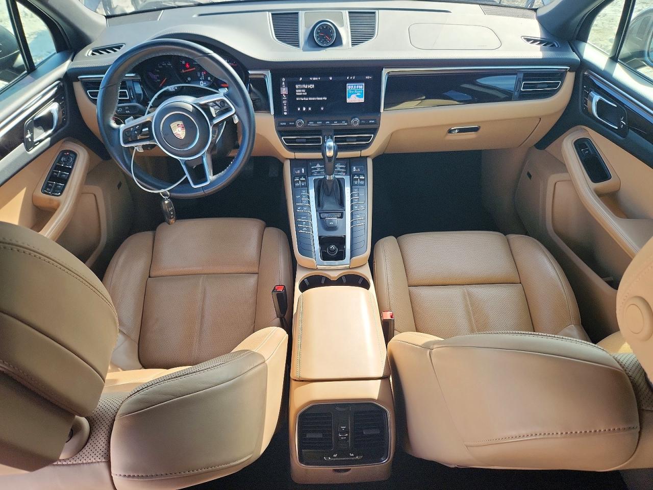 2019 PORSCHE MACAN