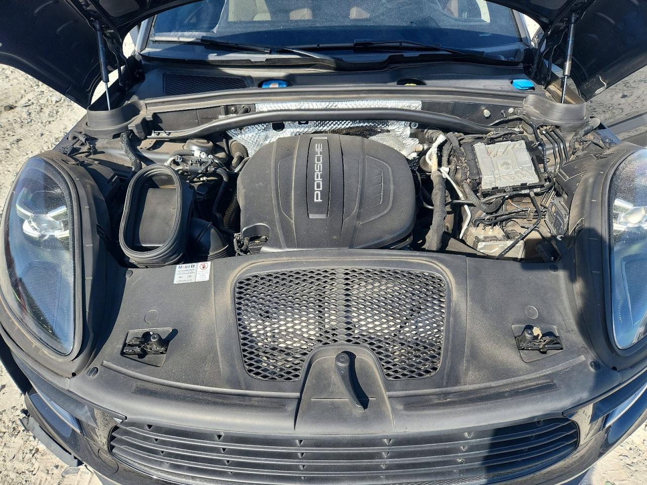 2019 PORSCHE MACAN