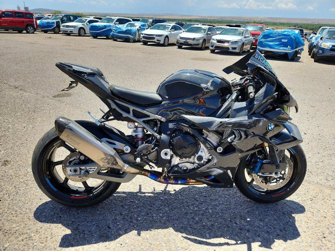 2025 BMW S 1000