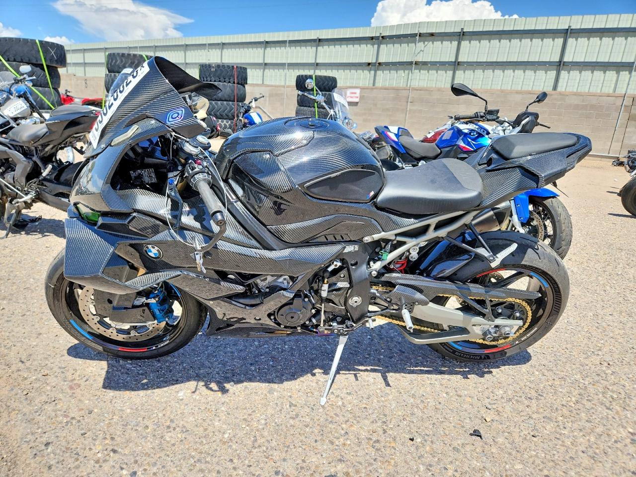 2025 BMW S 1000