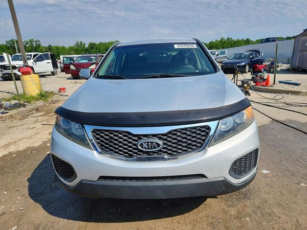 2013 KIA SORENTO Base / LX