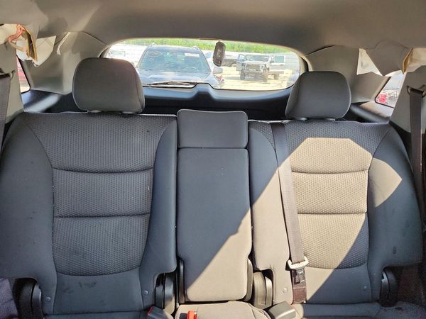 2013 KIA SORENTO Base / LX