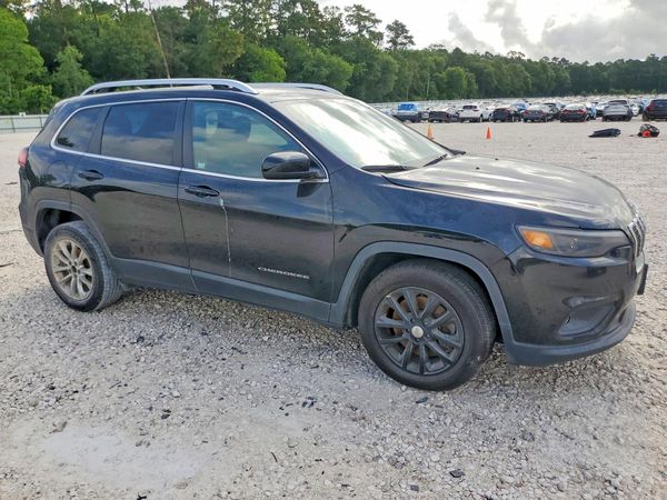 2019 JEEP CHEROKEE LATITUDE FWD
