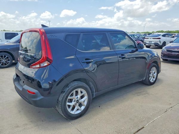 2022 KIA SOUL