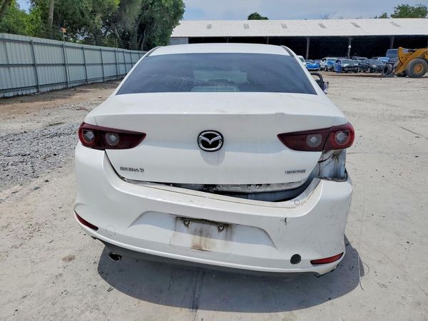 2023 MAZDA 3 Preferred Package