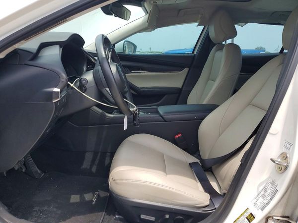 2023 MAZDA 3 Preferred Package