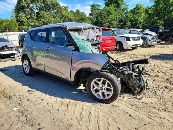 2023 KIA SOUL LX, S