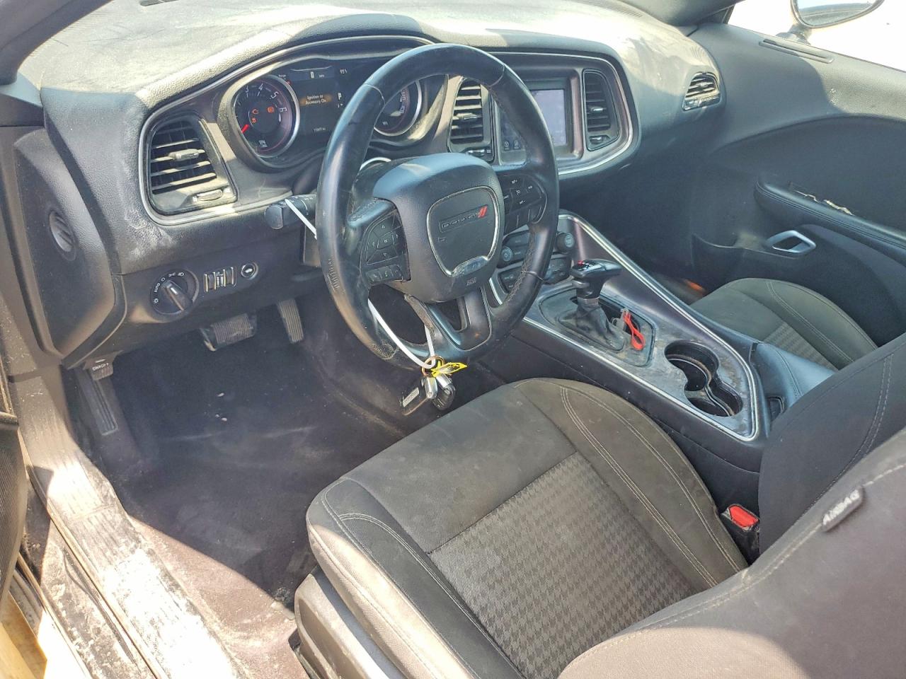2018 DODGE CHALLENGER SXT
