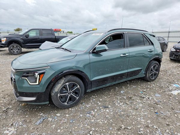 2023 KIA NIRO SX