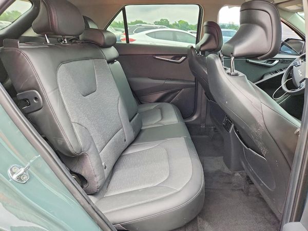 2023 KIA NIRO SX