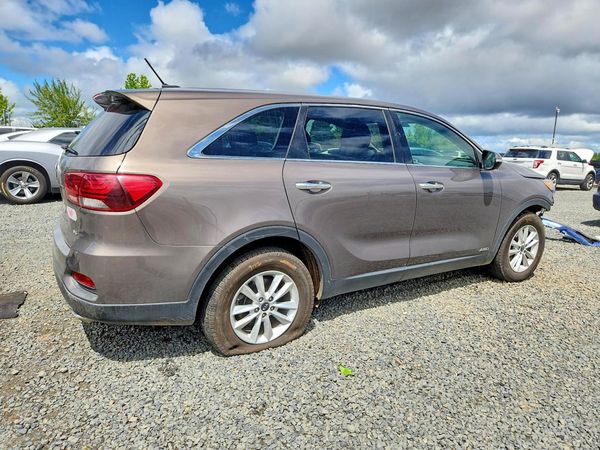 2019 KIA SORENTO L, LX, S