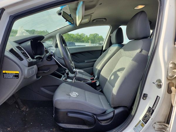 2018 KIA FORTE LX Base