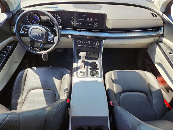 2024 KIA CARNIVAL LX, LX Seat Package