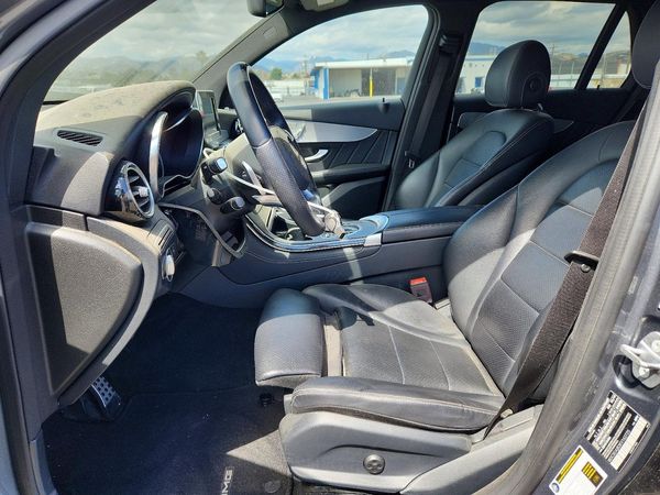 2019 MERCEDES-BENZ GLC GLC300