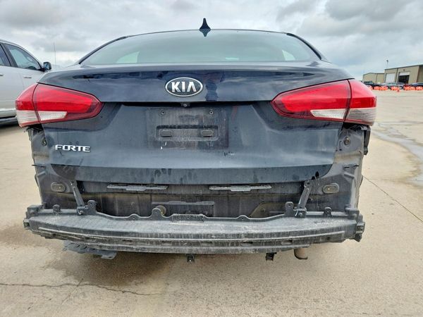 2017 KIA FORTE LX Popular, S