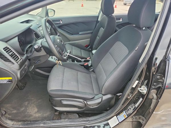 2017 KIA FORTE LX Popular, S