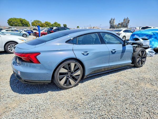 2024 AUDI E-TRON GT