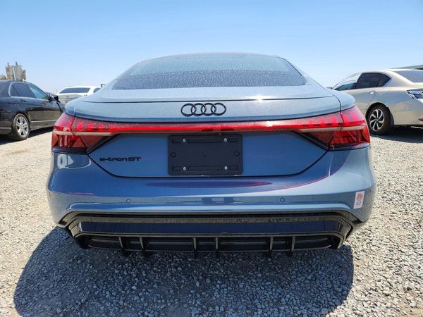 2024 AUDI E-TRON GT