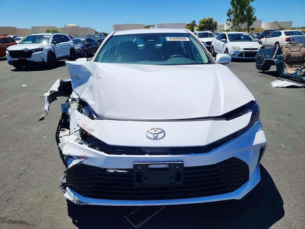2025 TOYOTA CAMRY