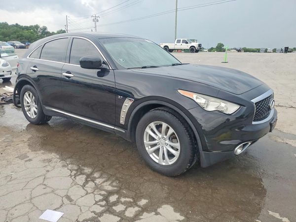 2017 INFINITI QX70