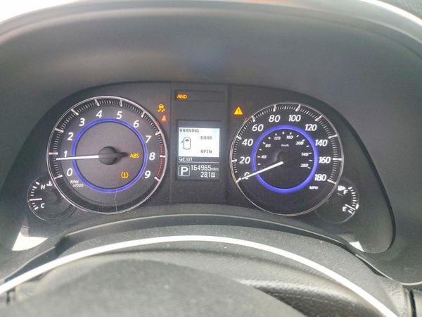 2017 INFINITI QX70