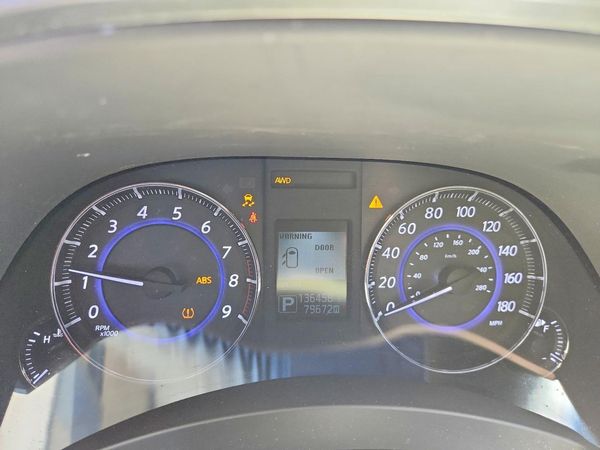 2016 INFINITI QX70