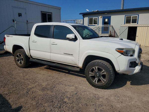 2016 TOYOTA TACOMA