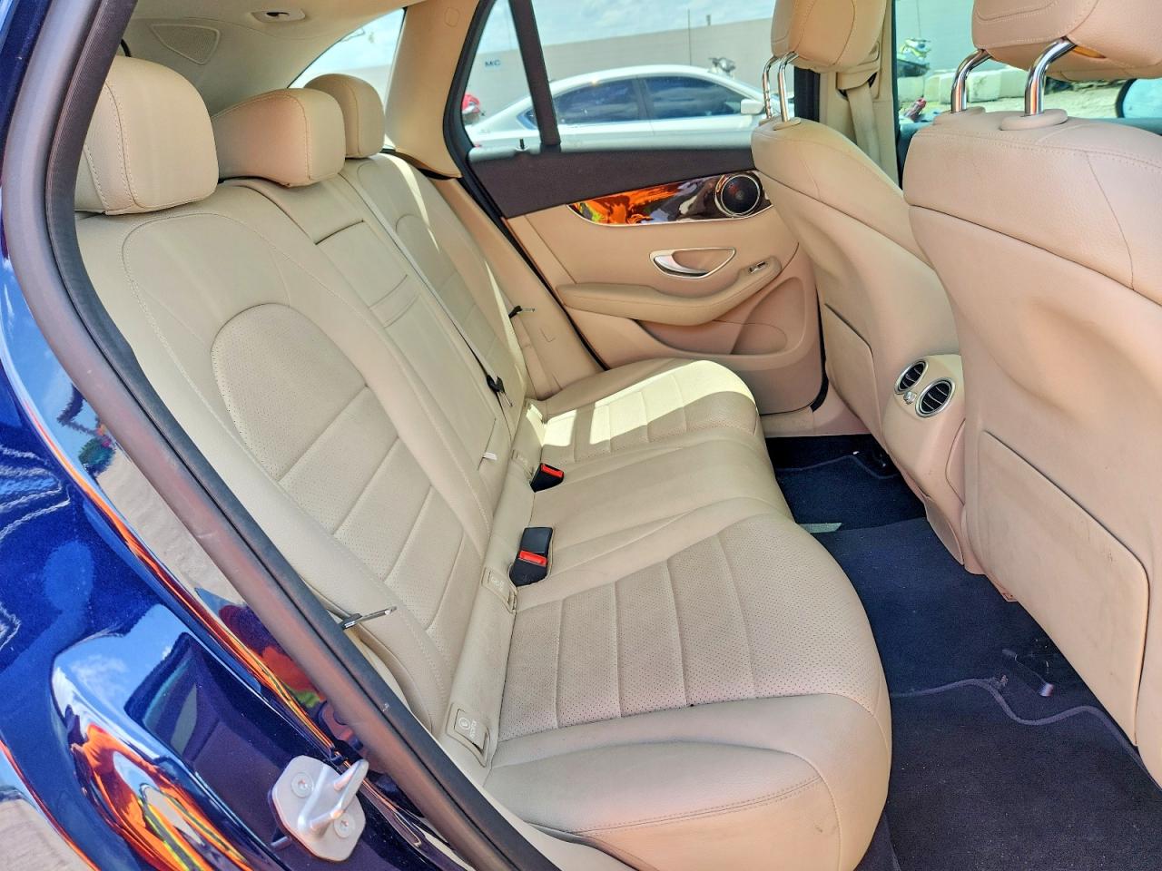 2021 MERCEDES-BENZ GLC GLC300