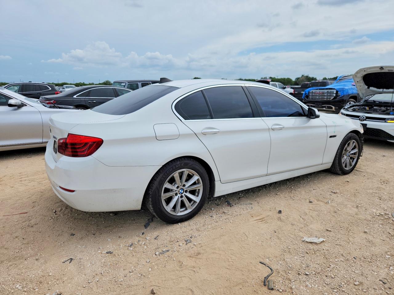2015 BMW 528