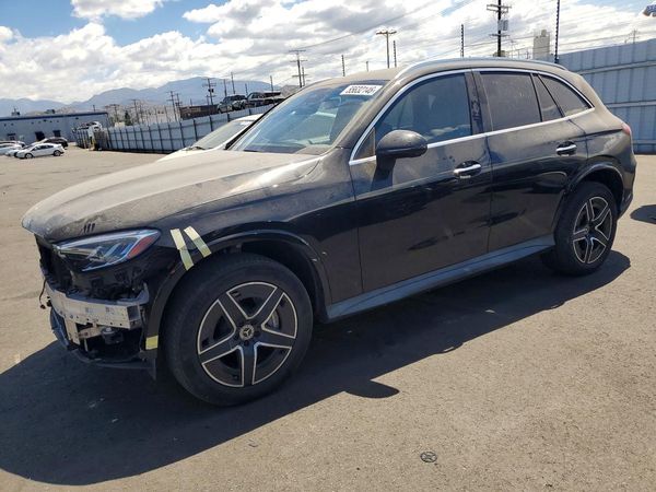 2024 MERCEDES-BENZ GLC GLC300