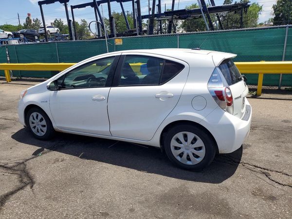 2013 TOYOTA PRIUS
