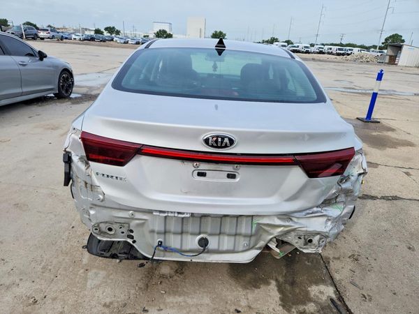 2021 KIA FORTE FE, LXS