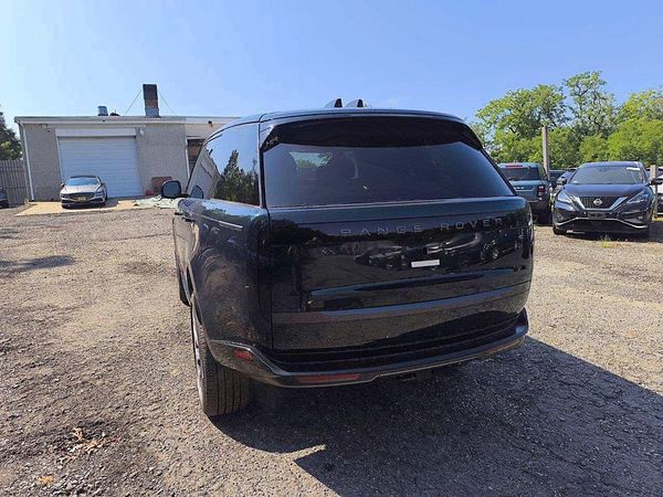 2026 LAND ROVER RANGE ROVER SE