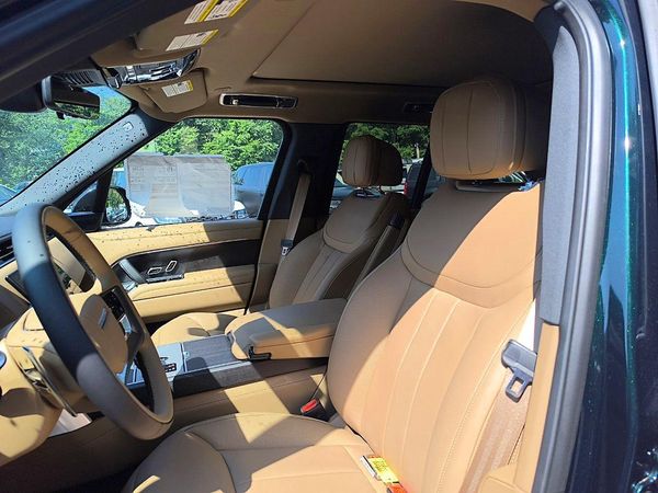 2026 LAND ROVER RANGE ROVER SE