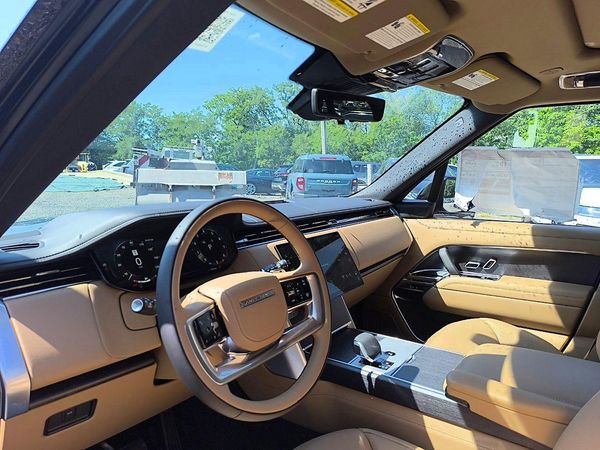 2026 LAND ROVER RANGE ROVER SE