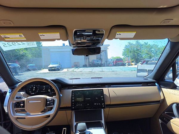 2026 LAND ROVER RANGE ROVER SE