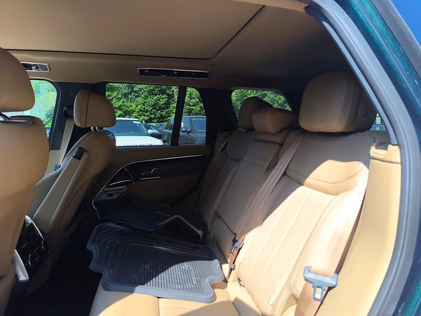2026 LAND ROVER RANGE ROVER SE