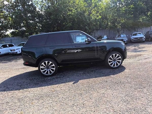 2026 LAND ROVER RANGE ROVER SE