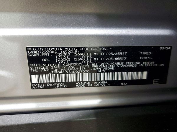2024 TOYOTA RAV4 XLE