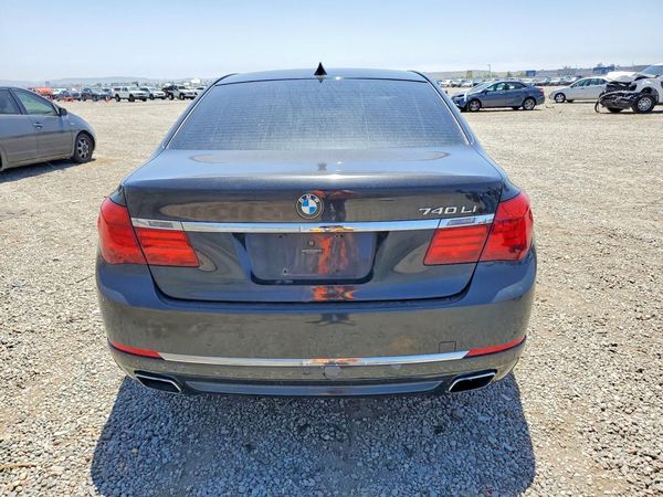 2013 BMW 740