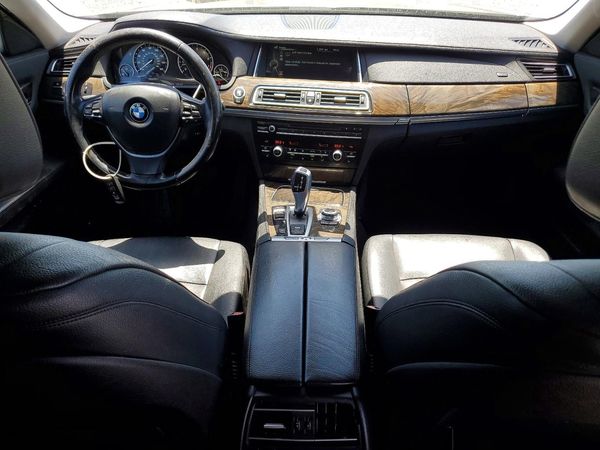2013 BMW 740